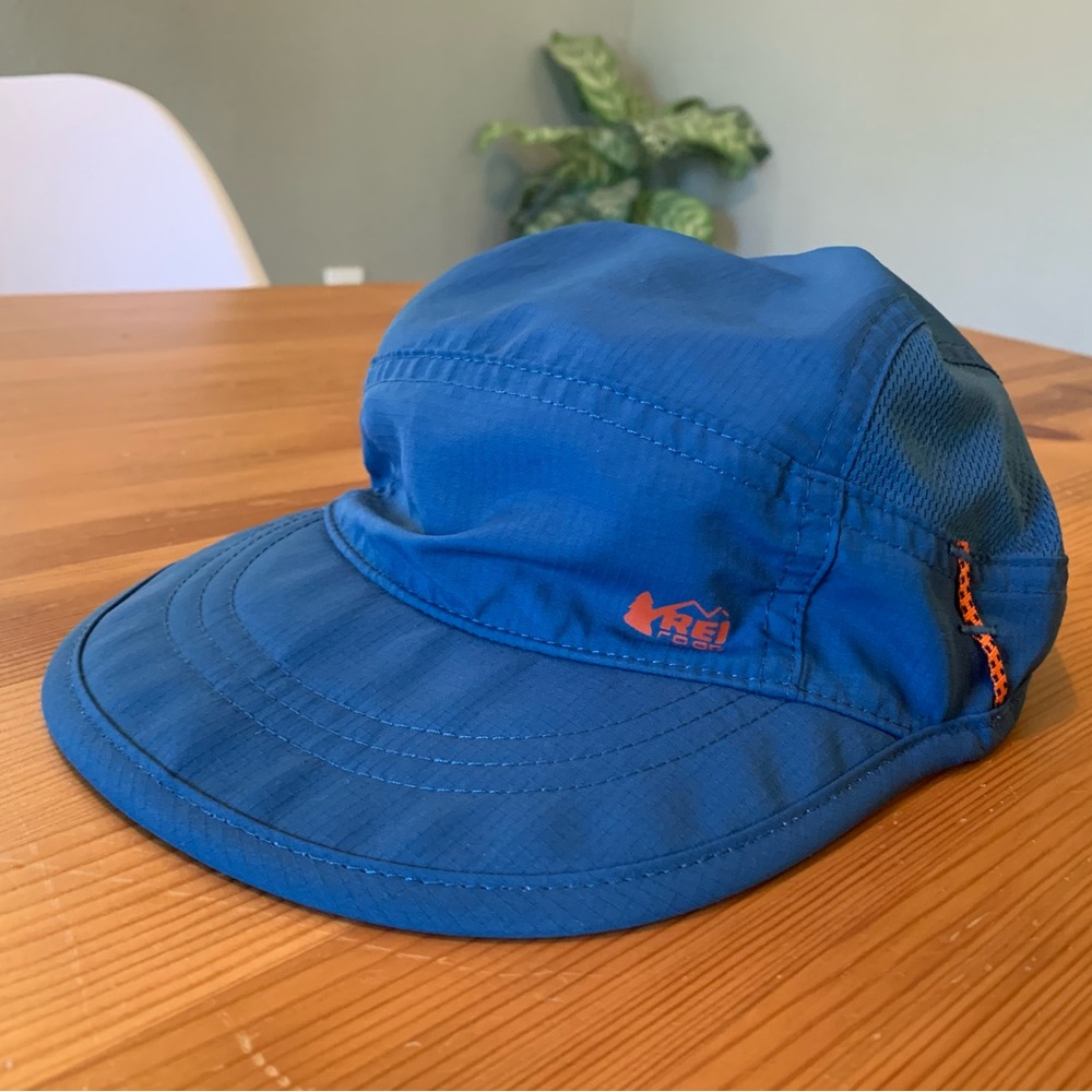 REI Unisex LIGHTWEIGHT Baseball Hat/Cap - BLUE/ORANGE